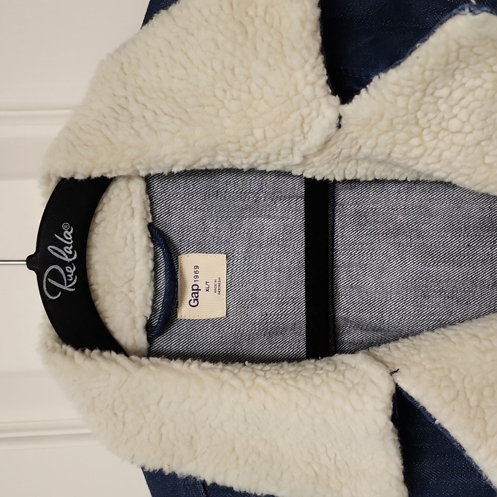GAP Sherpa Fleece Denim Bomber Jacket Zippers Dark Jean XL Tall NEW - Picture 3 of 8